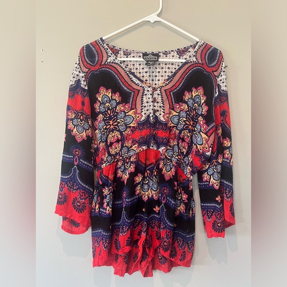 Adorable brightly colored romper by Angie - Picture 2 of 7